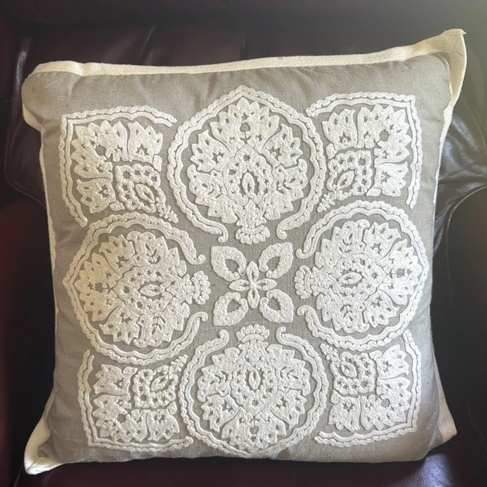 DOMAIN Taupe Ivory Linen Blend Medallion Embroidered Feather Pillow EUC $75